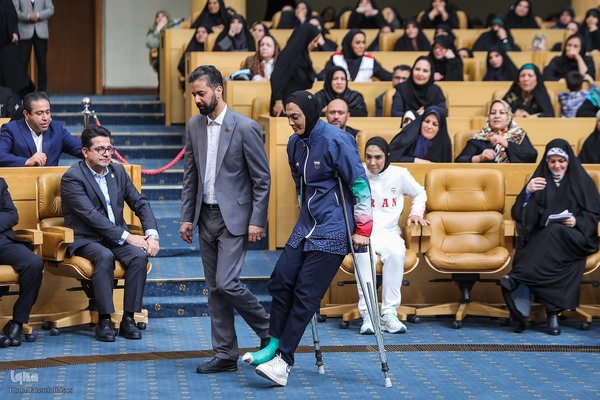 آیین گرامیداشت روز زن و مقام مادر