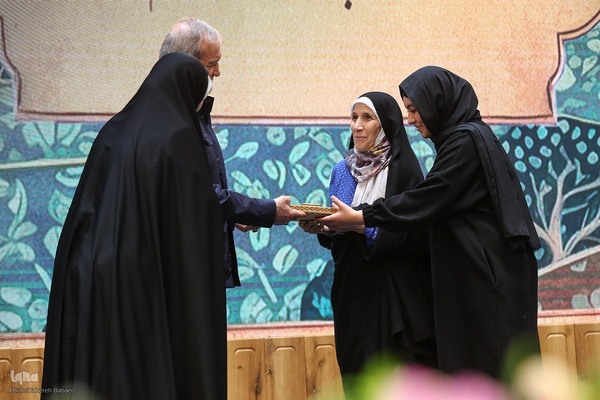 آیین گرامیداشت روز زن و مقام مادر