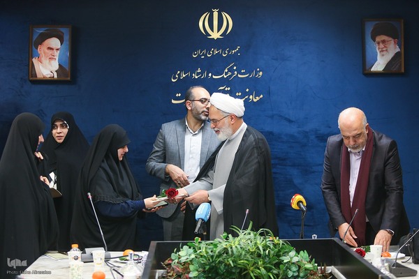 تجلیل از بانوان فعال قرآنی