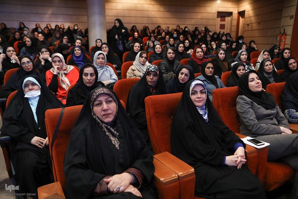 مراسم گرامیداشت میلاد حضرت فاطمه(س)، هفته زن و روز مادر به همت کارگروه امور زنان و خانواده جهاددانشگاهی