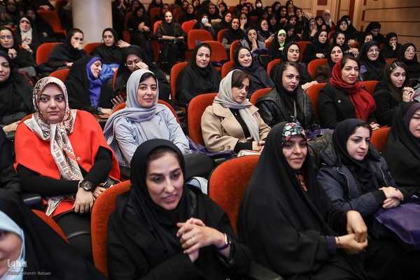 مراسم گرامیداشت میلاد حضرت فاطمه(س)، هفته زن و روز مادر به همت کارگروه امور زنان و خانواده جهاددانشگاهی