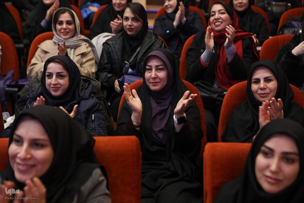 مراسم گرامیداشت میلاد حضرت فاطمه(س)، هفته زن و روز مادر به همت کارگروه امور زنان و خانواده جهاددانشگاهی