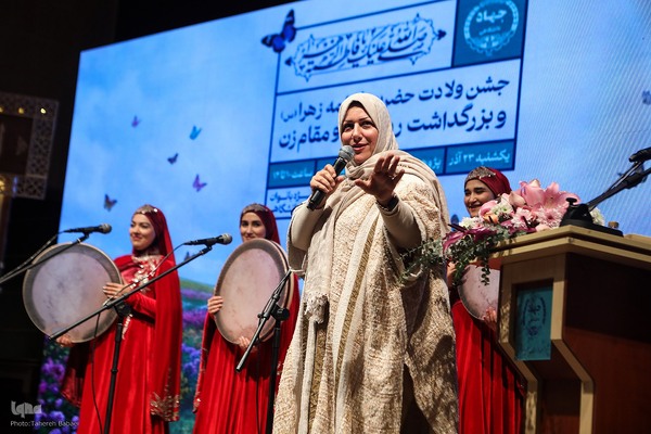 مراسم گرامیداشت میلاد حضرت فاطمه(س)، هفته زن و روز مادر به همت کارگروه امور زنان و خانواده جهاددانشگاهی