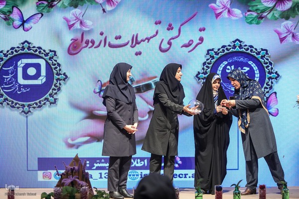 مراسم گرامیداشت میلاد حضرت فاطمه(س)، هفته زن و روز مادر به همت کارگروه امور زنان و خانواده جهاددانشگاهی