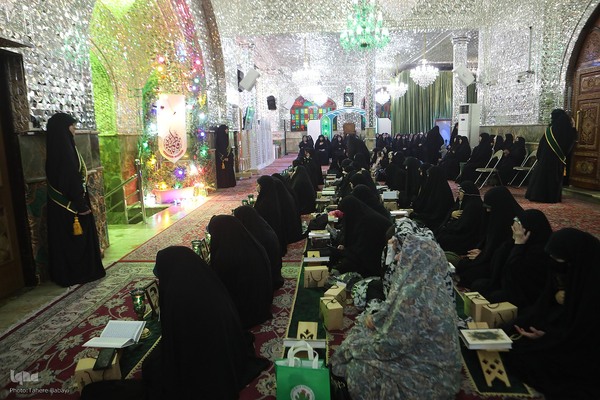 مراسم غبارروبی و محفل انس با قرآن در آستان امامزاده صالح (ع)