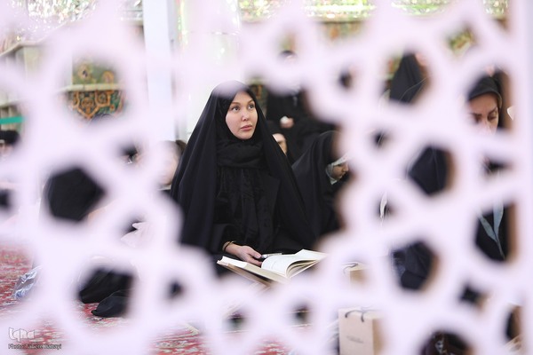 مراسم غبارروبی و محفل انس با قرآن در آستان امامزاده صالح (ع)