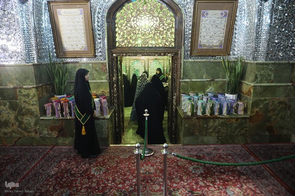 مراسم غبارروبی و محفل انس با قرآن در آستان امامزاده صالح (ع)