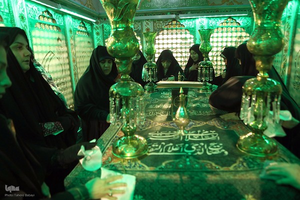 مراسم غبارروبی و محفل انس با قرآن در آستان امامزاده صالح (ع)