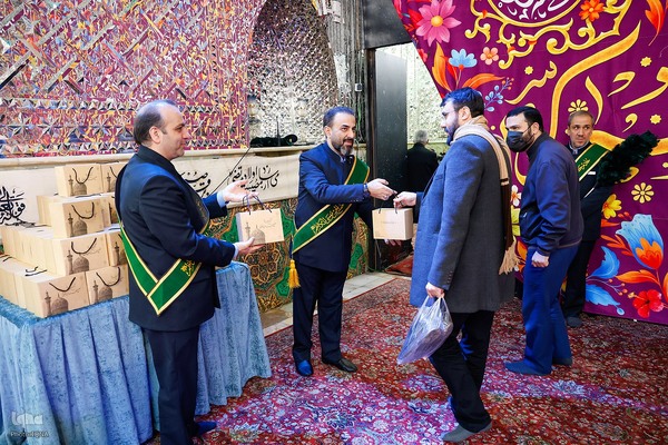 مراسم غبارروبی و محفل انس با قرآن در آستان امامزاده صالح (ع)