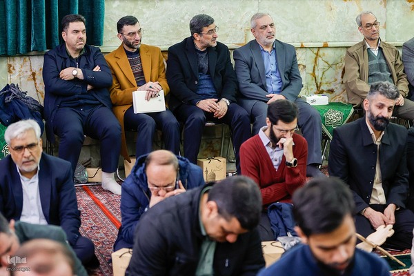 مراسم غبارروبی و محفل انس با قرآن در آستان امامزاده صالح (ع)