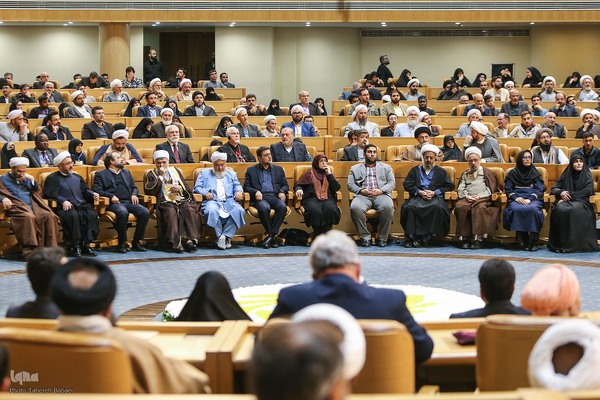 نخستین دوره اعطای جایزه جهانی امام خمینی(ره)