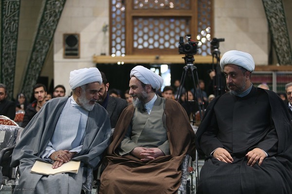 مراسم «عَلَم در امتداد قَلَم»