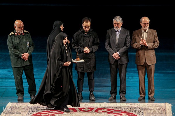 اجرای ارکستر سمفونیک «ایرانمرد» به یاد شهید حاج قاسم سلیمانی