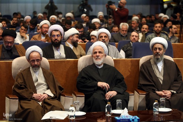 کنگره بین‌المللی «استاد فکر»