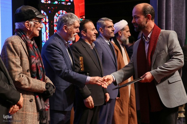 معرفی برگزیدگان و افتتاحیه‌ نمایشگاه‌ دوسالانه خوشنویسی ایران