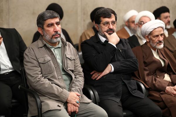 دیدارهزاران نفر از مردم قم با رهبر معظم انقلاب