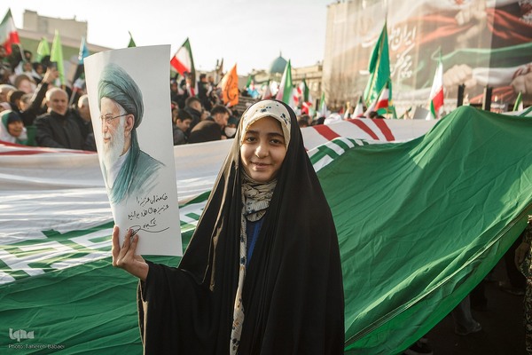 تجمع همبستگی ملی در میدان انقلاب