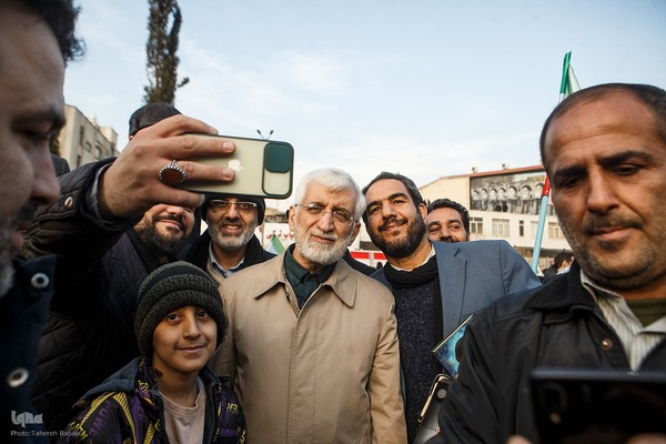 تجمع همبستگی ملی در میدان انقلاب