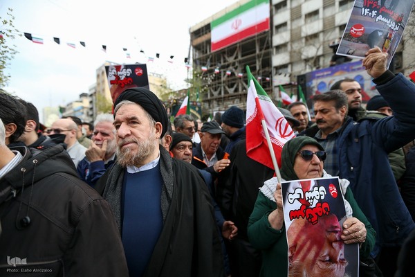 آیین تشییع پیکر مطهر شهدا