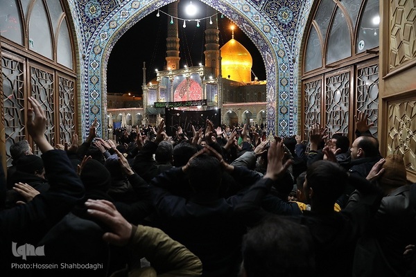 شب شهادت امام موسی کاظم(ع) در حرم حضرت معصومه(س)