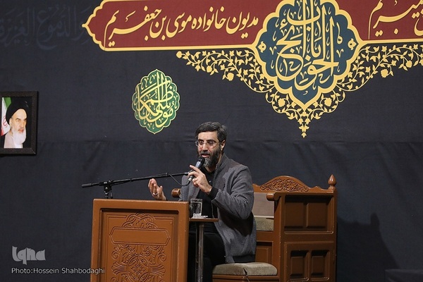 شب شهادت امام موسی کاظم(ع) در حرم حضرت معصومه(س)