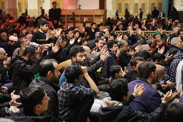 شب شهادت امام موسی کاظم(ع) در حرم حضرت معصومه(س)