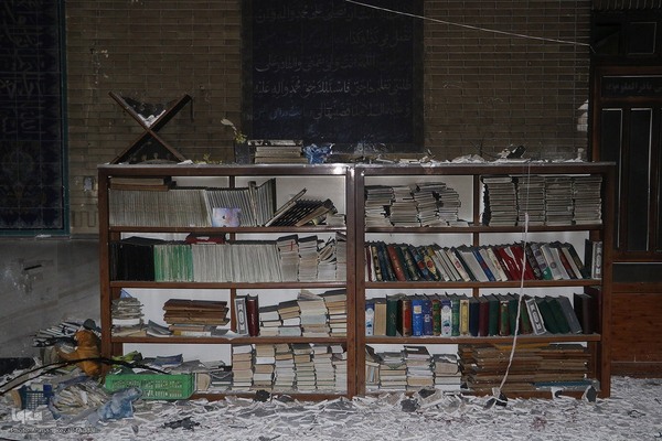 مسجدی که سوخت ولی نماز جماعت آن خاموش نشد