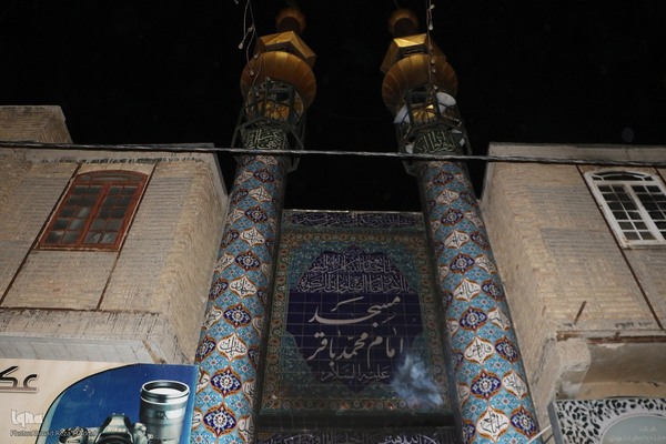 مسجدی که سوخت ولی نماز جماعت آن خاموش نشد