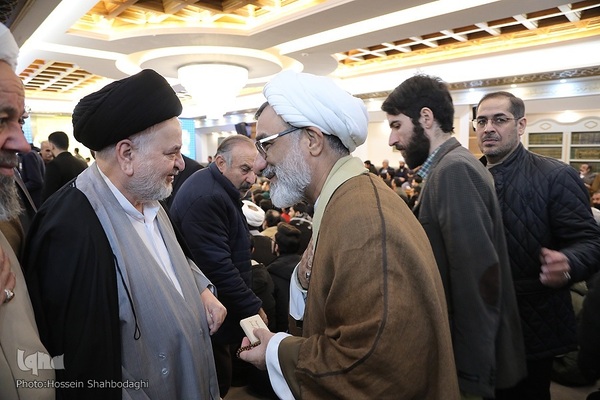 محفل انس با قرآن کریم و سومین آئین تجلیل از قهرمانان قرآنی