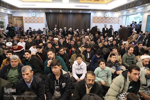 محفل انس با قرآن کریم و سومین آئین تجلیل از قهرمانان قرآنی