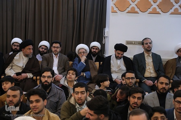 محفل انس با قرآن کریم و سومین آئین تجلیل از قهرمانان قرآنی