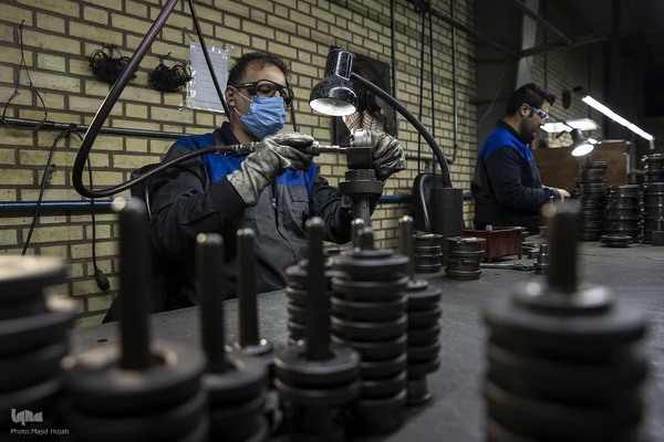 تولید ملی در صنایع شیشه و گاز