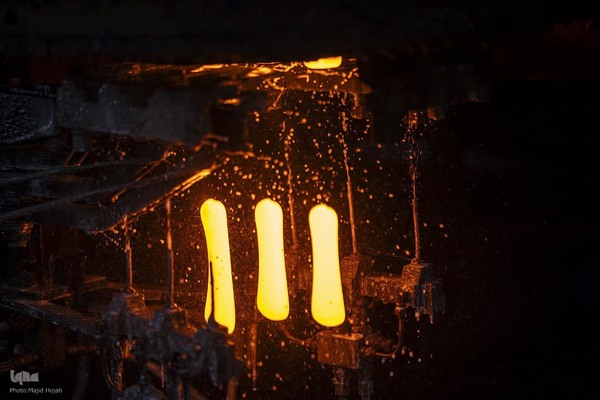 تولید ملی در صنایع شیشه و گاز