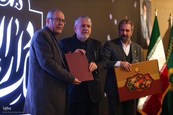 رونمایی از سامانه آموزشی دارالفنون ملک