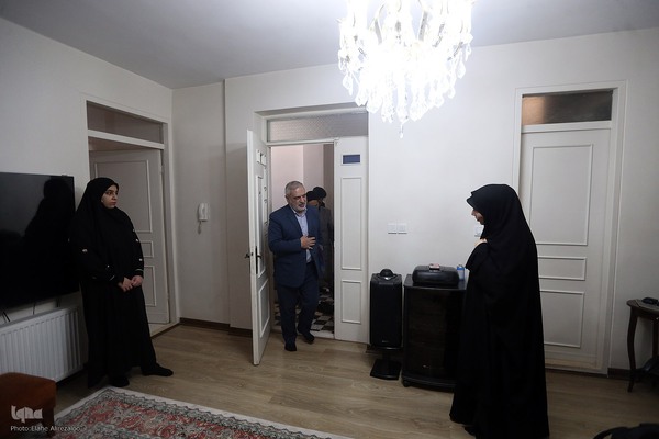 دیدار با خانواده شهید علیرضا شاهزاده