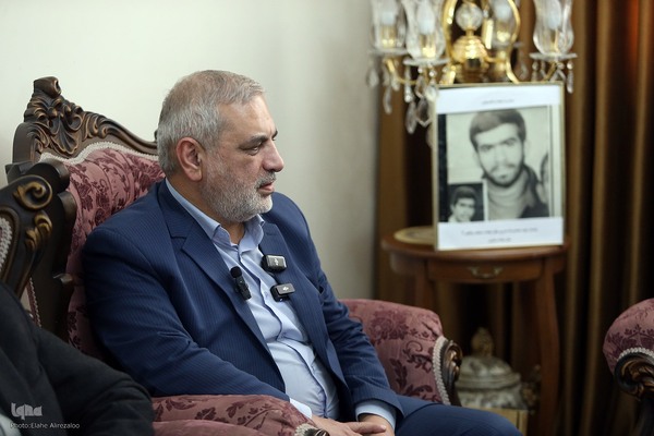 دیدار با خانواده شهید علیرضا شاهزاده