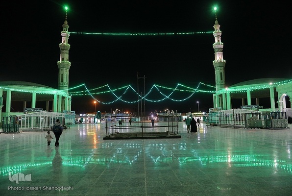 چراغانی مسجد جمکران در آستانه نیمه شعبان