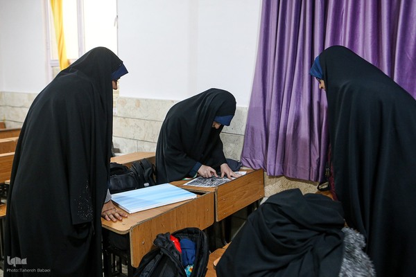 مراسم نواختن زنگ پیروزی انقلاب اسلامی