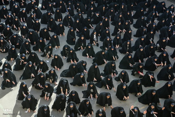 مراسم نواختن زنگ پیروزی انقلاب اسلامی