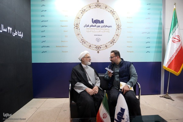 مهمانان غرفه ایکنا در نمایشگاه قرآن