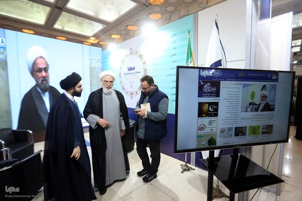 مهمانان غرفه ایکنا در نمایشگاه قرآن