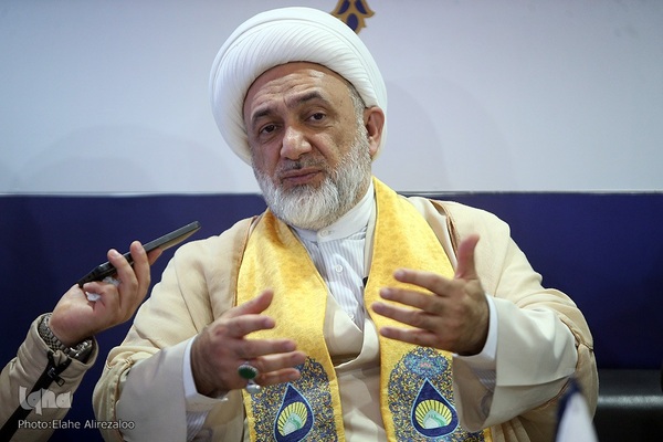 مهمانان غرفه ایکنا در نمایشگاه قرآن