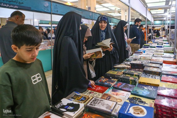 بخش فروش نمایشگاه بين المللی قرآن از نگاه ایکنا