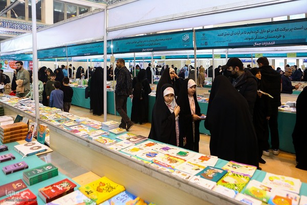 بخش فروش نمایشگاه بين المللی قرآن از نگاه ایکنا