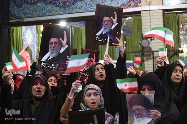 تجمع حماسی بانوان قزوینی در سوگ رهبر شهید
