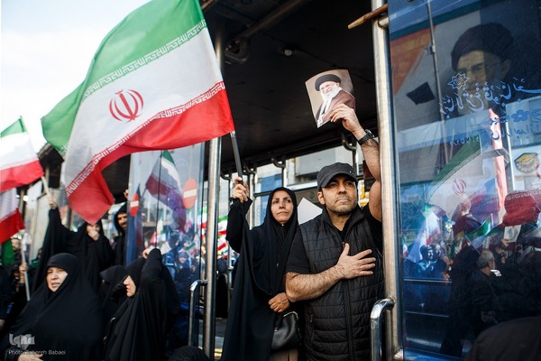 اجتماع سراسری میثاق با امام شهید امت و بیعت با رهبر منتخب