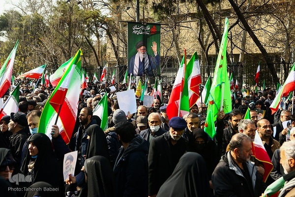 تشییع پیکر فرماندهان شهید