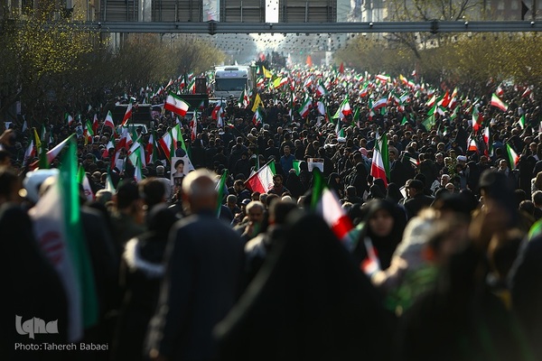 تشییع پیکر فرماندهان شهید