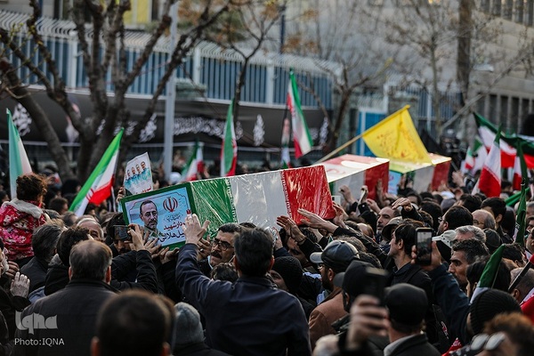 تشییع پیکر فرماندهان شهیددر معراج شهدا