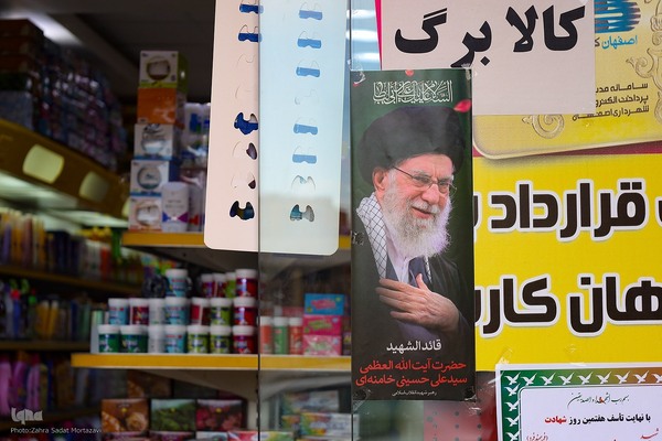حماسه دلدادگی در سوگ رهبر شهید